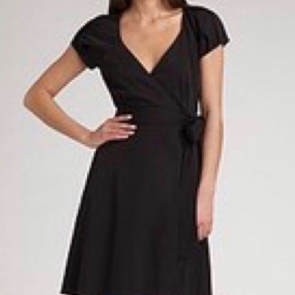 Diane Von Furstenberg “Peyton” wrap dress - Picture 2 of 3